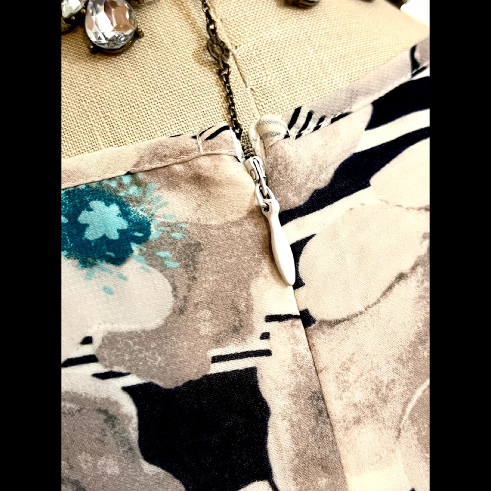 NWT S RARE Find Maison Jules Macy’s Gray Floral Teal Dress - Picture 7 of 9
